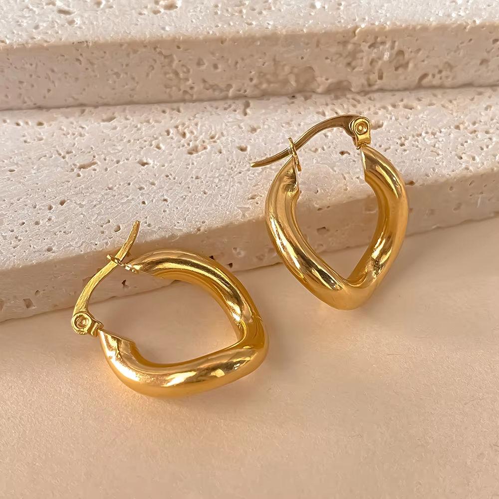 EManco Fashion Stainless Steel Chunky Hoop Earrings for Women Gold Plated Thick Texture Geometric Circle Earring Vintage Jewelry