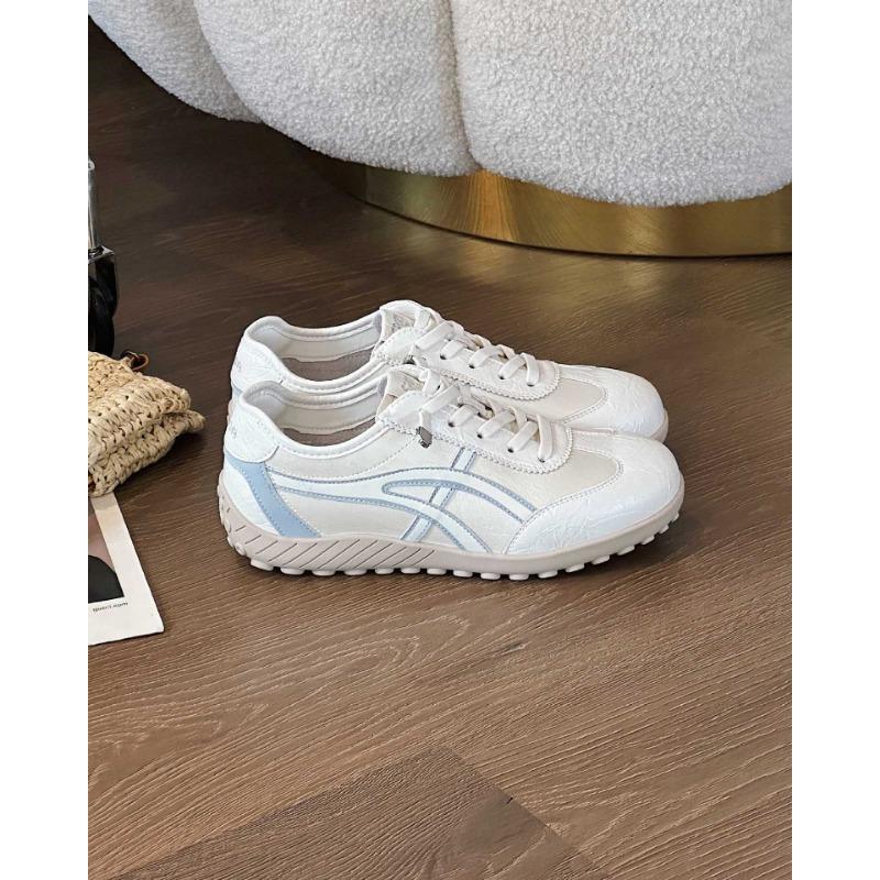 Autumn new fashion lightweight casual board shoes women's simple flat bottom versatile sports student color matching