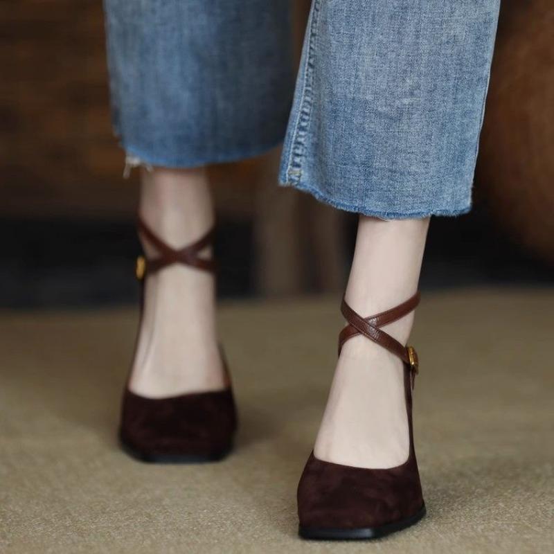 New Heels Women's New Scrub Leather Paneled Vintage Square Toe Block Heel Cross Buckle Mary Jane Single