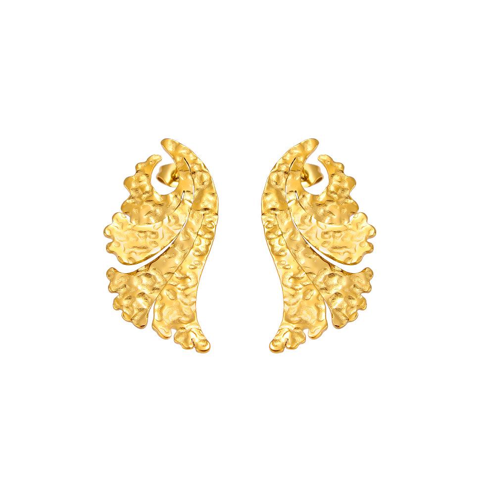 French Retro Court-Style Wing Earrings, Carved Classical Studs, High-End Niche Design.