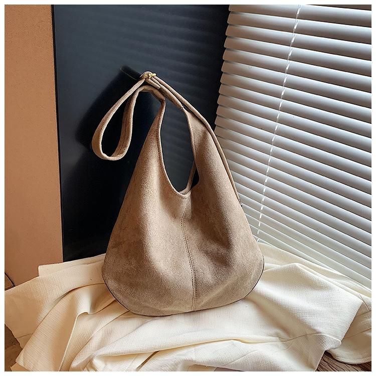 New Suede Lazy Design Large Capacity 2025 Simple Retro Women's Handbag Shoulder Bag Mother and Child Bag