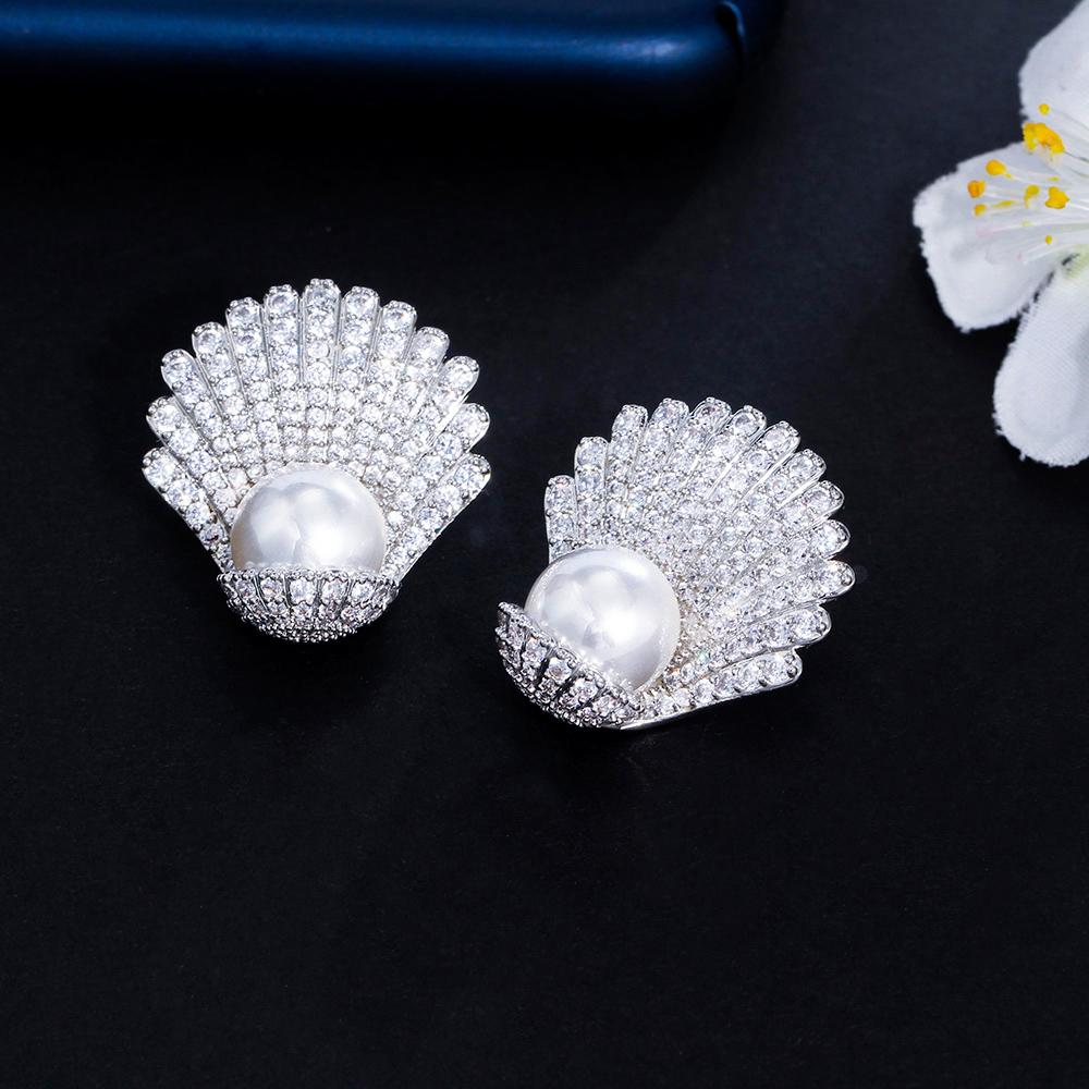 CMM Moda coreeană Petrecere de nuntă CZ Zircon Bijuterii pentru femei Perle artificiale Cercei cu șuruburi argintii în formă de scoică