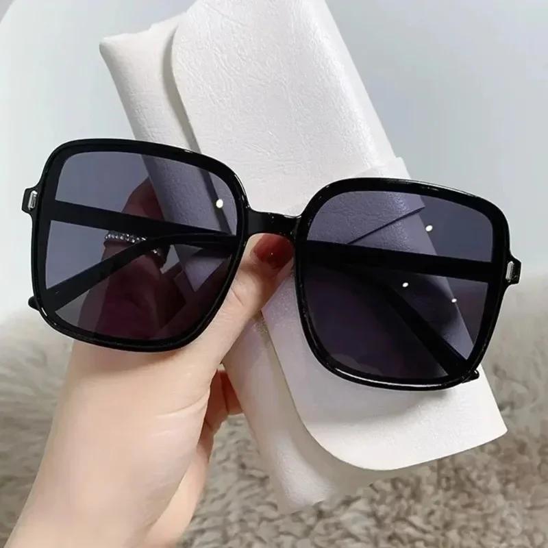 Oversized Square Sun Eyeglasses Men for Women Fashion Gradient Color Sunglasses Woman Vintage Retro Travel Goggle Sunglasses Glasses