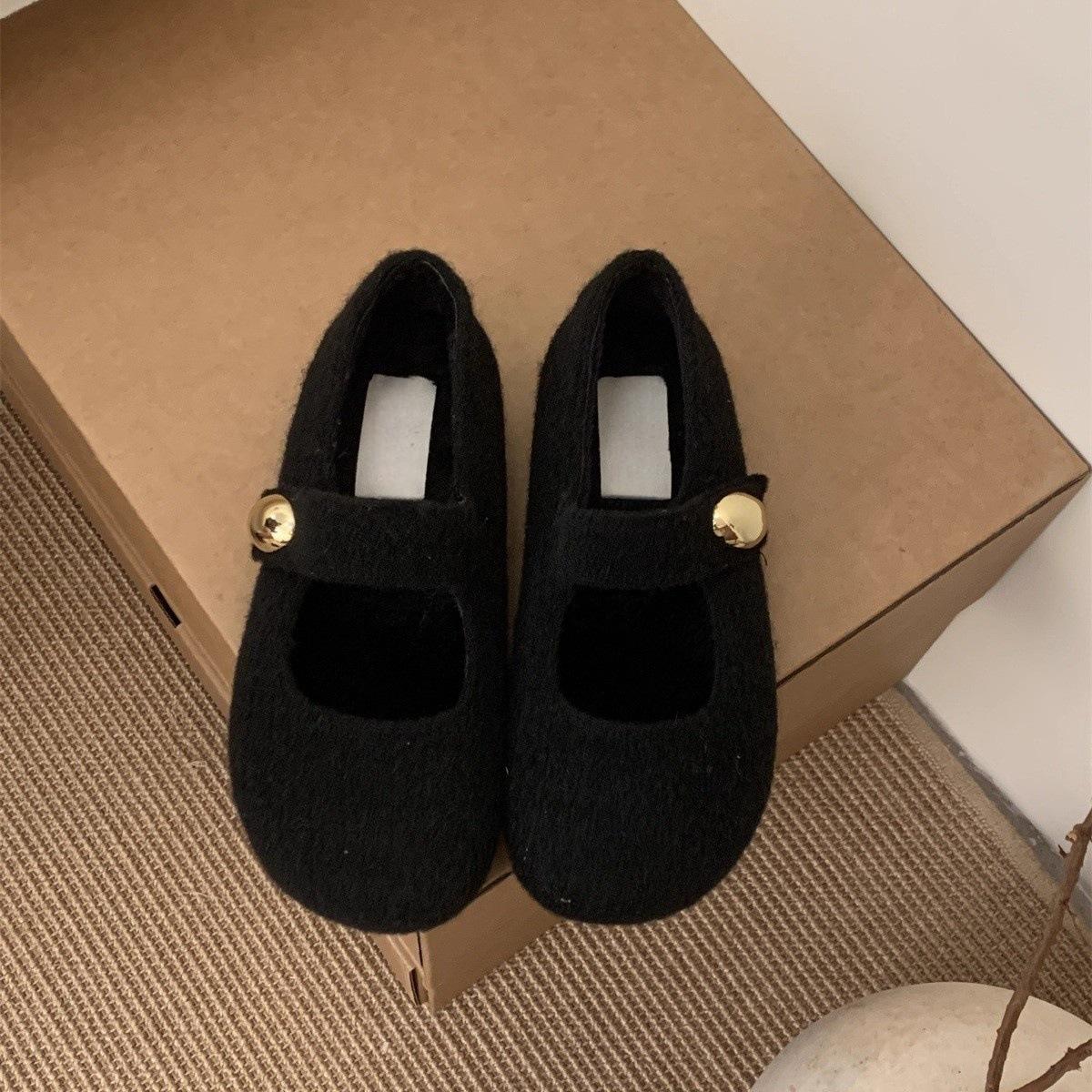 

Retro evening wind gray fluffy shoes women s winter wear round head Mary Jane shoes inner heightening platform Birkenstocks 40 чорний