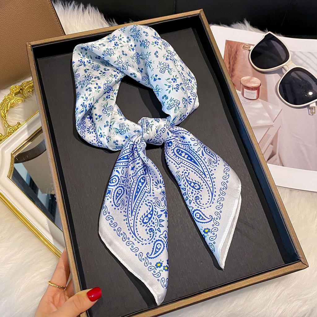70*70 Women Summer Luxury Fashion Bohemia Stlye Silk Scarf Soft Hairband Neckerchief Tie Female Headband Foulard  Casual