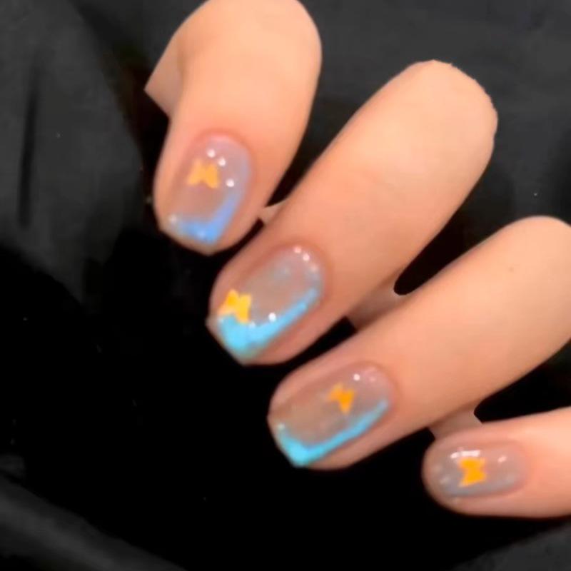 

Short Blue Cat Eye Butterfly Press-on Nails with Removable Nail Art Stickers Blue Cat Eye - S