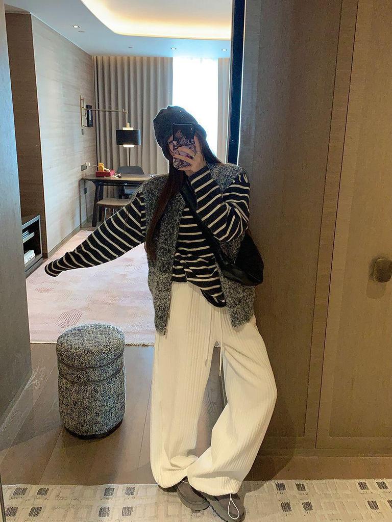 White Quilted Vertical Stripe Wide-Leg Drawstring Pants