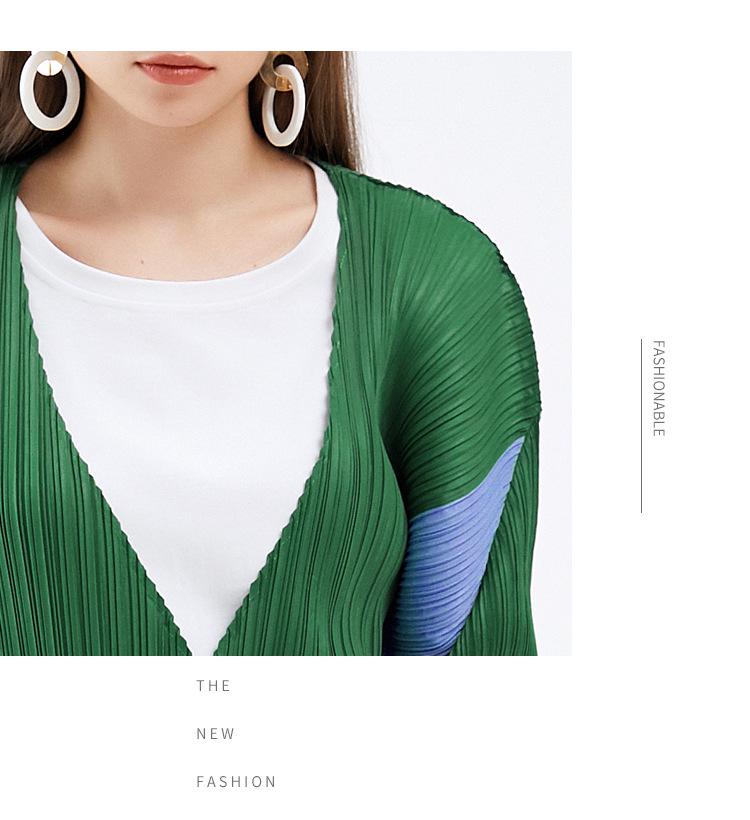 Miyake Spring 2025 Women's Japanese Style Cardigan: Contrast Color, Pleated Long Sleeve, Loose Casual Fit.