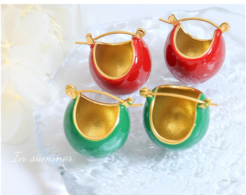 Unisex Red and Green Enamel Trendy Versatile Christmas Ear Cuffs Earrings