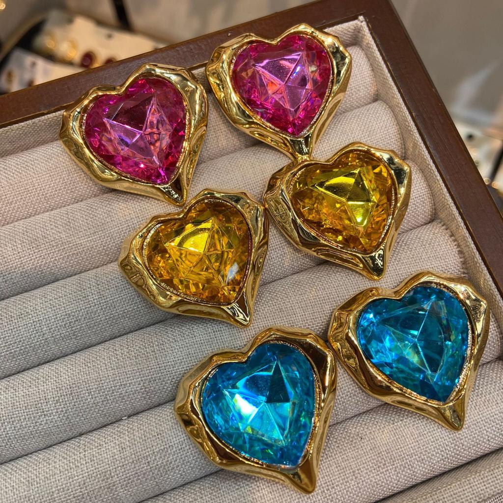 Medieval Western Pink Yellow And Blue Love Gem Diamond Stud Earrings Copper Plated Real Gold Retro Court Earrings Women