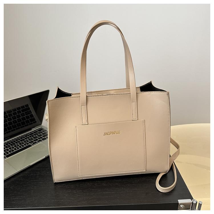 

Літні жіночі сумки 2024 року, іноземний стиль, велика місткість, проста атмосфера, жіночі сумки, індивідуальна мода, жіночі сумки через плече хакі