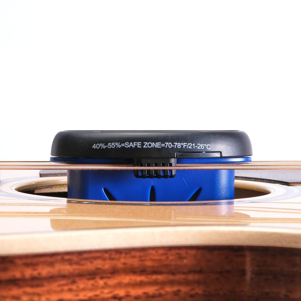 MUSIC NOMAD Guitar Maintenance Guitar Humidifier with Humidity and Temperature Monitor MN311 Tool