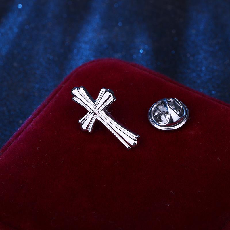 Classic Mini Brooches Set  Maple Leaf Airplane Animal Lapel Pin for Suit Jacket Collar Cute Small Safety Pin Badge for Women Men