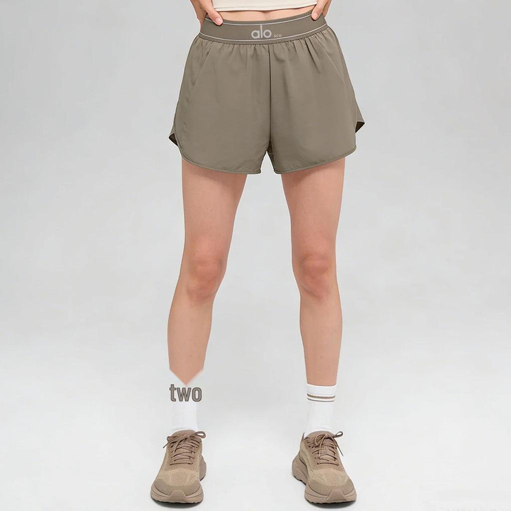 Alo Sco Women's Hip-Lifting Yoga Shorts: Quick-Dry Three-Quarter Length for Exercise, Fitness, Running, and Marathon