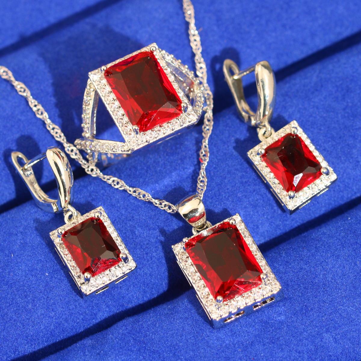 

Ювелирные изделия Тройной циркон ожерелье серьги комплект ювелирных изделий 10 yards