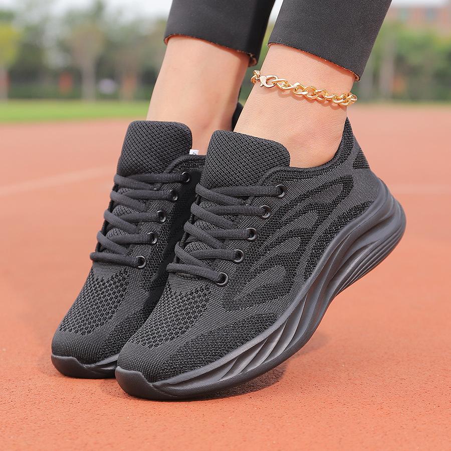 Women's Shoes Work Shoes Breathable Soft-soled Sneakers Light Sports Running Mother Beijing Mesh Black Travel Cloth Shoes