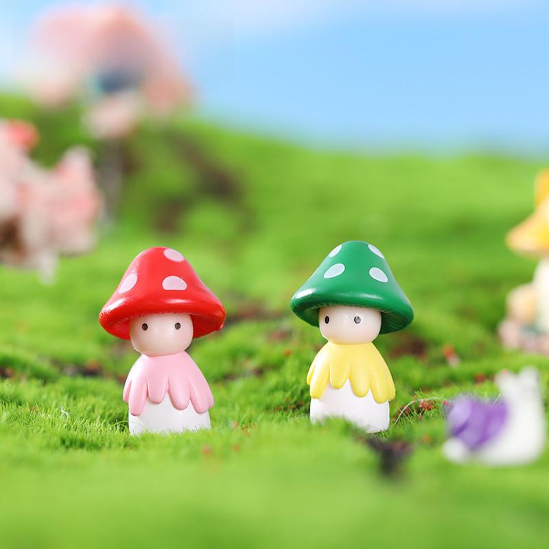 Colorful Resin Mushroom Figurine For Diy Fairy Gardens And Succulent Terrariums