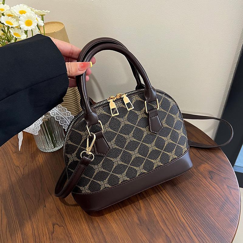 

Модная сумка-мессенджер, трендовая ретро женская сумка, весенняя новинка, универсальная повседневная портативная сумка через плечо