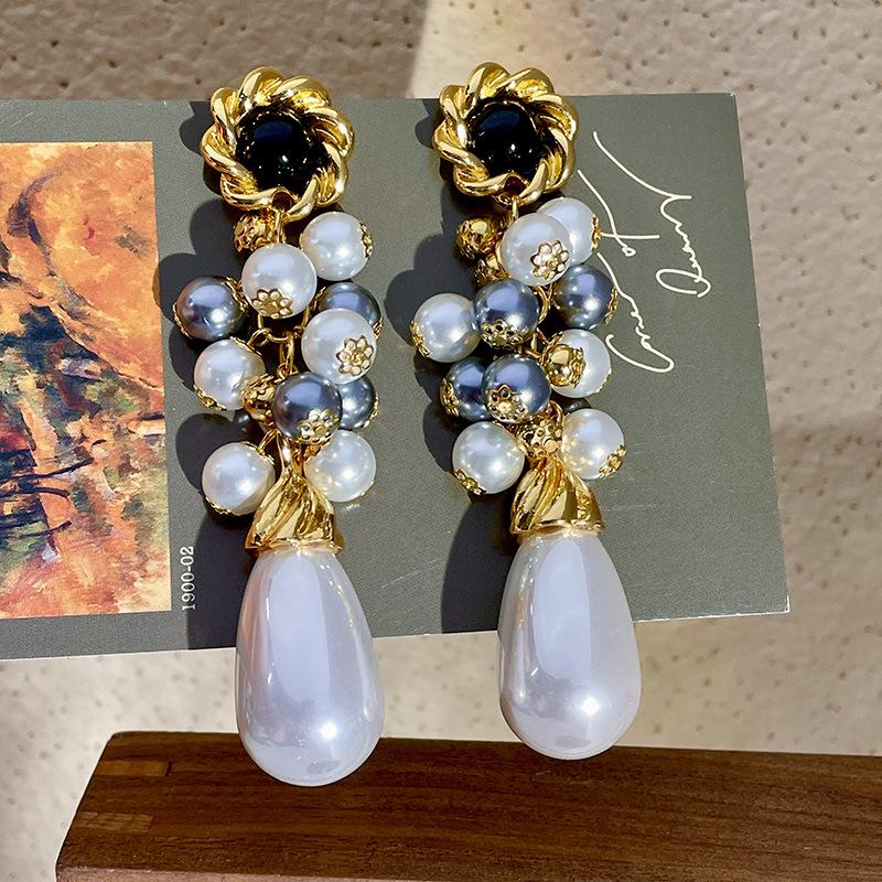 Vintage Blue Glass Bow Earrings - Retro Design Ornament