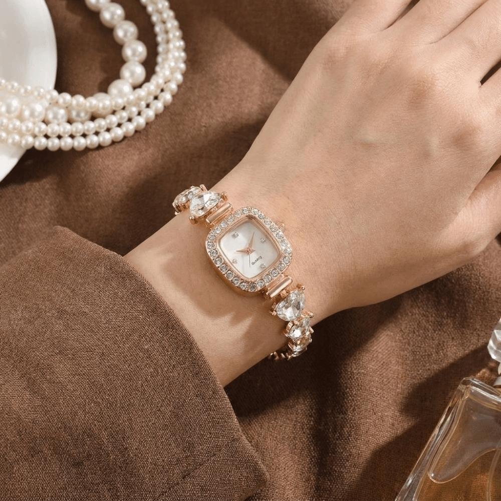 Retro Bracelet Watches Heart-shaped Women's Wrist Watch Rhinestone Bracelet Watch Birthday Gift