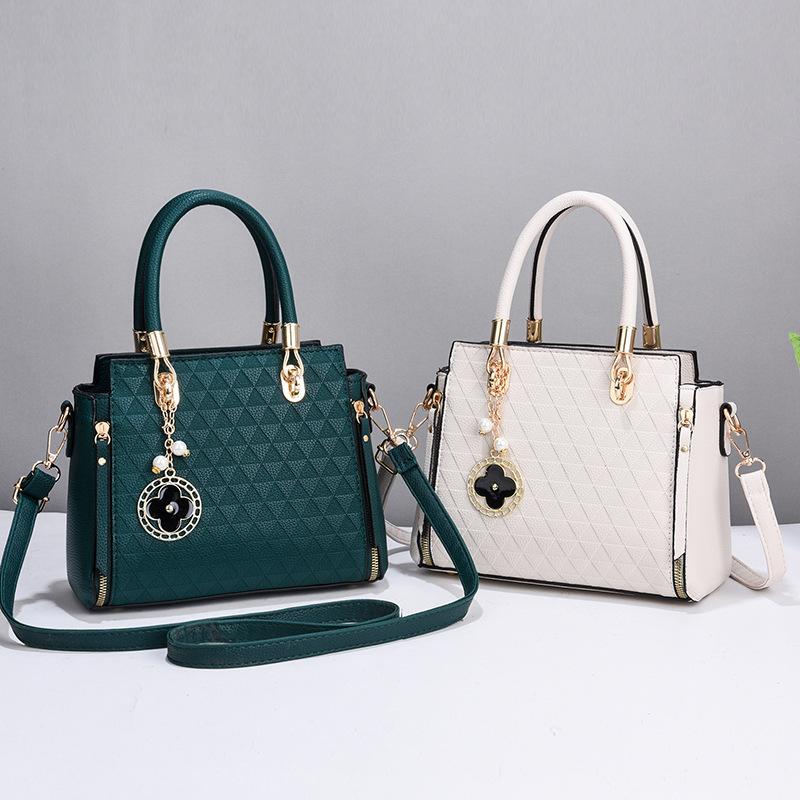 Large-capacity Bag with Fashionable and Elegant Style, Simple Single-shoulder Crossbody and Handbag Design