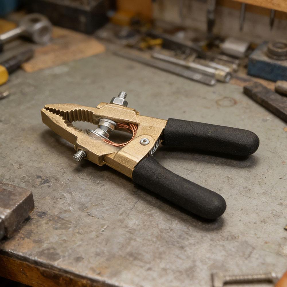Earth Wire Clamp 600A A-Shape Brass Welding Pliers for Secure Grounding in Shipyard Steel and Auto Fabrication