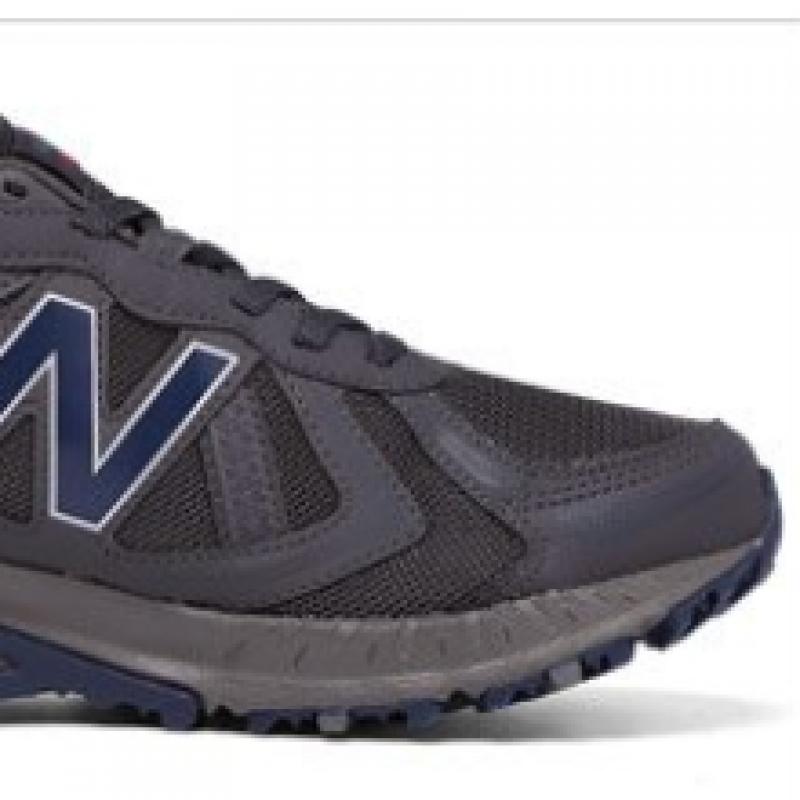 Choisissez 1 des 6 types de baskets New Balance 410 pour hommes et femmes