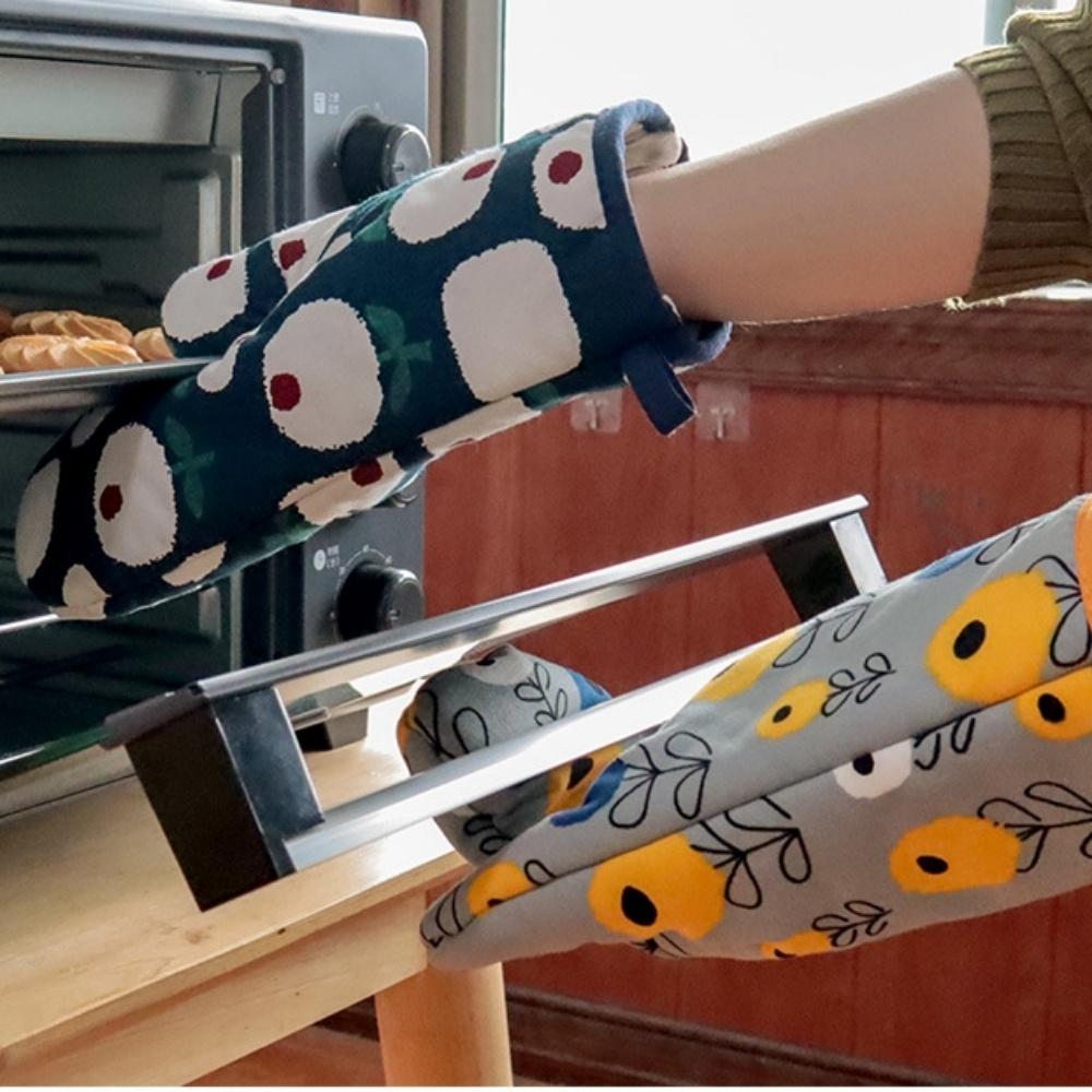 Kitchen Baking Supplies Heated Gloves Anti Temperature Thermal Insulation Oven Gloves Cute Thicken Wristband Cuisine Accessoire