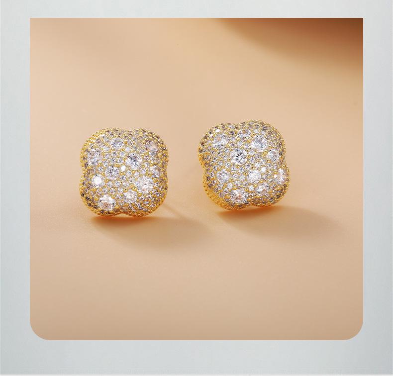 European & American Hot-Selling Copper Alloy Four-Leaf Clover Women's Stud Earrings with Zircon Inlay - Hip Hop Style