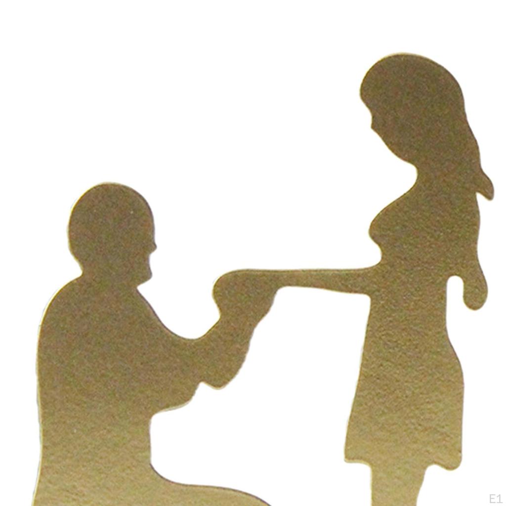 Elegant Metal Candle Holder for Romantic Occasions