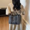 Casual Commuter Large Capacity Shoulder Bag Women's Fashi Ctrast Color Denim Messenger Bags Temperament Female Tote Pack