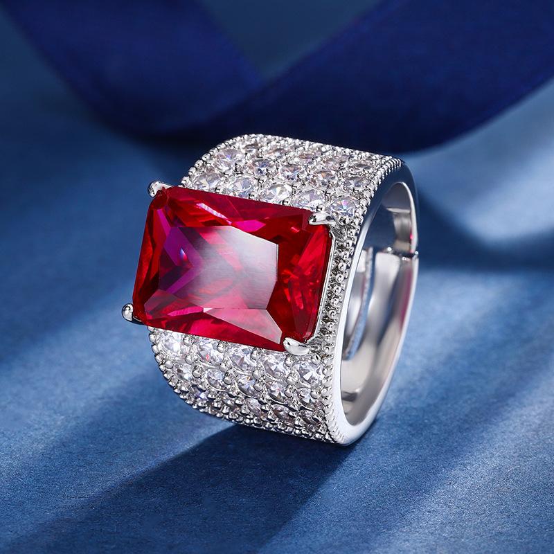 

Ювелирные изделия Медное основание Позолоченная Имитация Корунда Маленький Свежий Темпераментный Набор Подвеска Кольцо 10 * 14