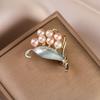 High-end and Light Luxury Pearl Flower Anti-glare Brooch, High-end and Light Luxury Personalized Sweater Pin