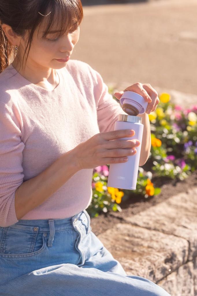 Thermos Thermos Vacuum Insulated Portable Midnight with Few Parts for Easy Secure Screw and Stainless Steel Mug, 600ml, Black, Cleaning, Closure,