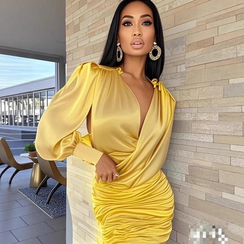Color pleated short skirt European and American sexy deep V waist hip skirt women's fashion long-sleeved dress