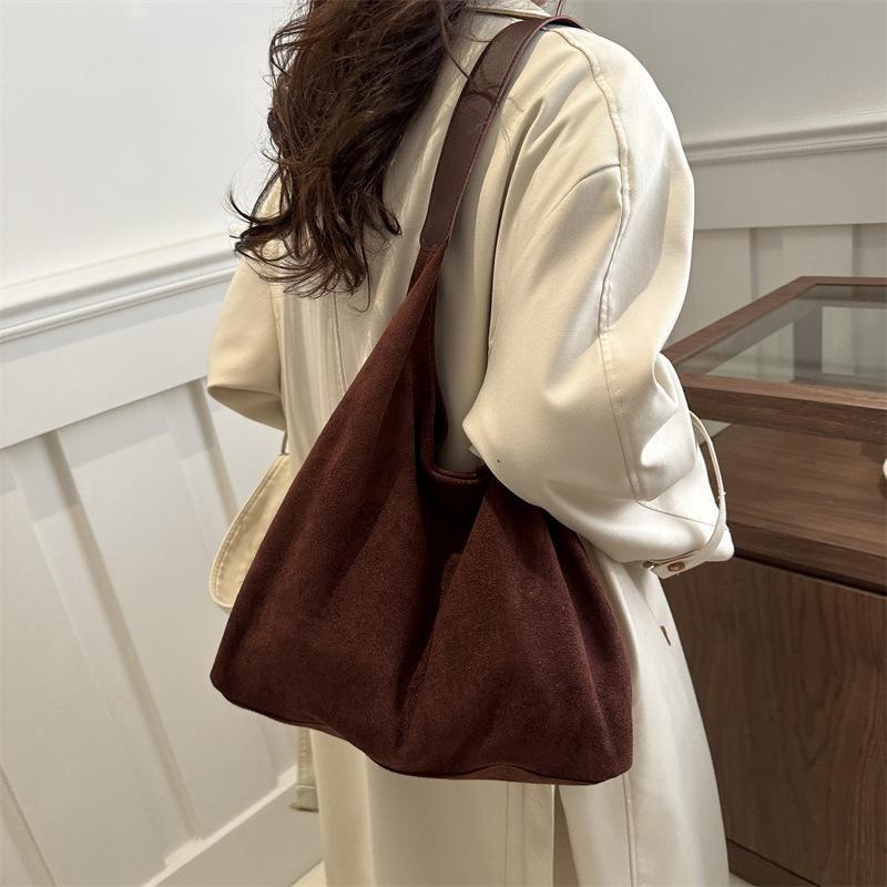 Vintage Women's Bag Large Capacity Suede Shoulder Bag Solid Color Simple Design Casual Commuter Shopper Tote