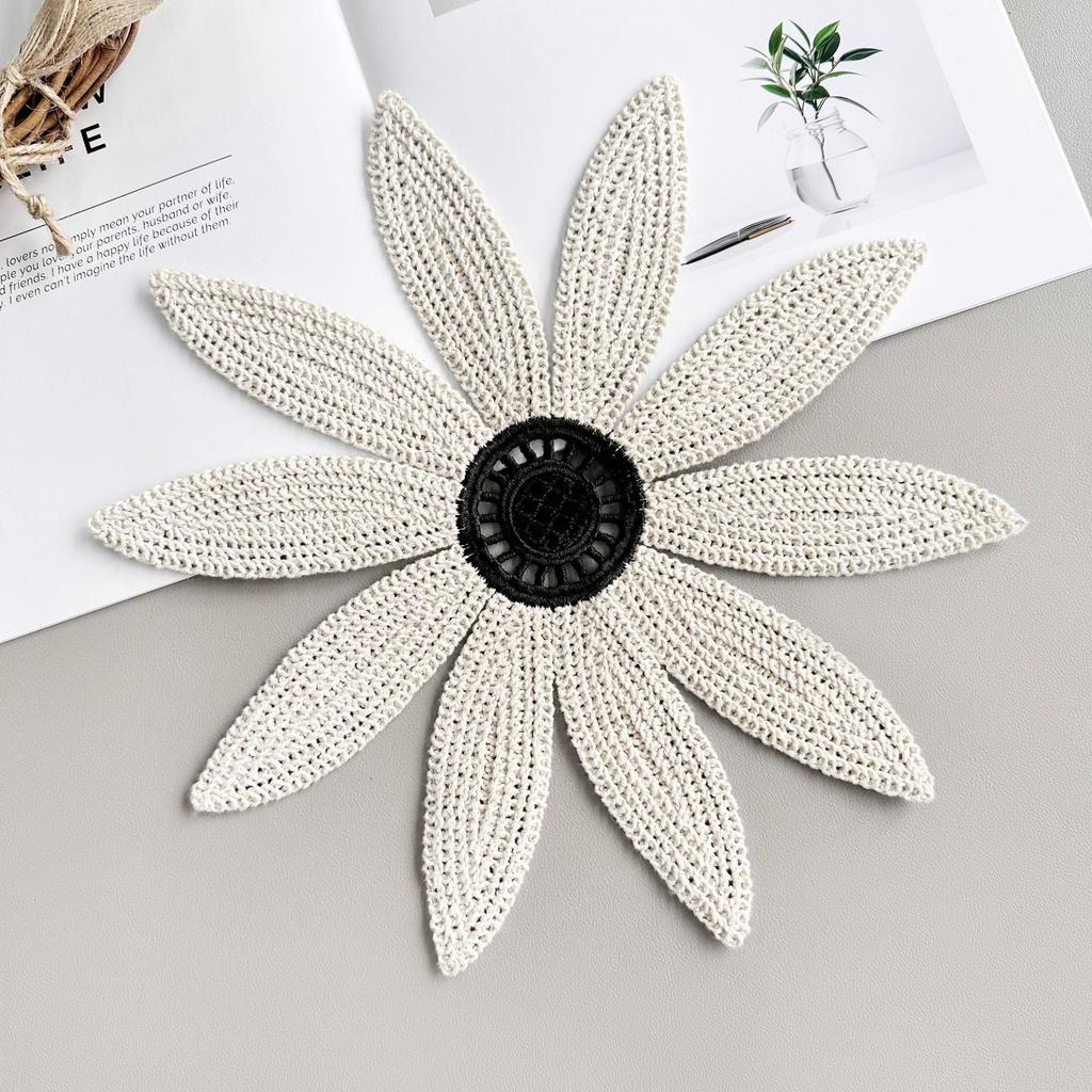Exquisite Fashion Embroidery Hollow Woven Flower Patch Sticker Clothing T-Shirt Sweater Top Decorative Cloth Sticker Accessories