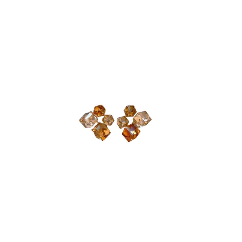 2024 Chic 3D Square Crystal Earrings for Women - Elegant & Versatile