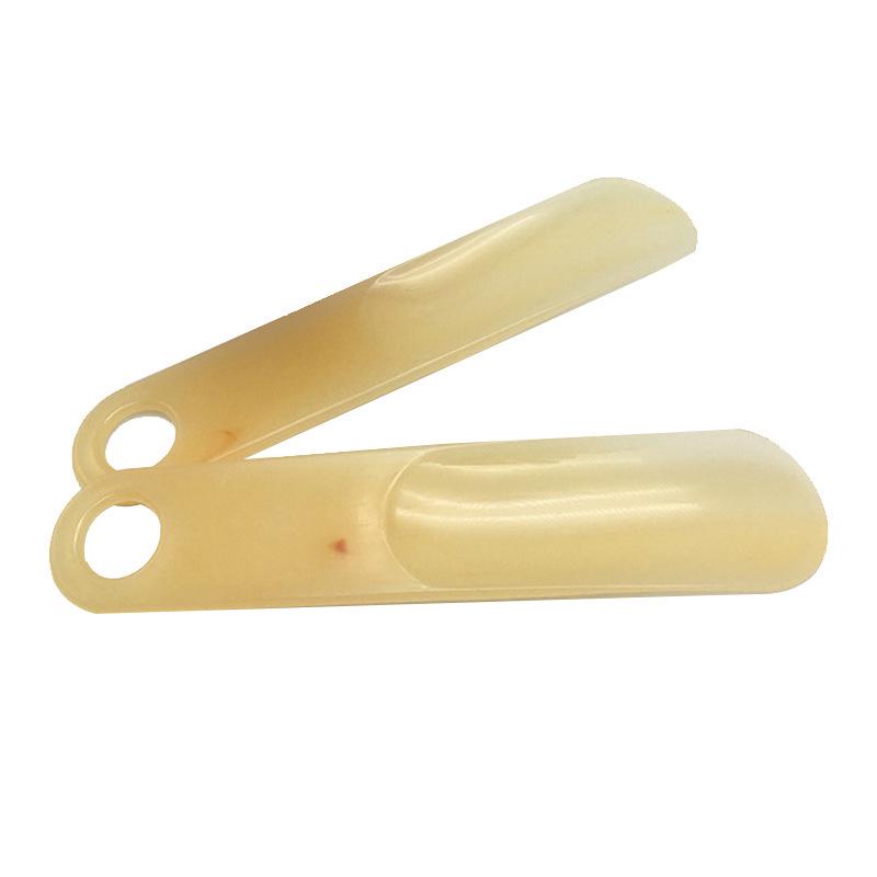 Compact Plastic Shoe Horn - Travel-Friendly Imitation Cow Horn