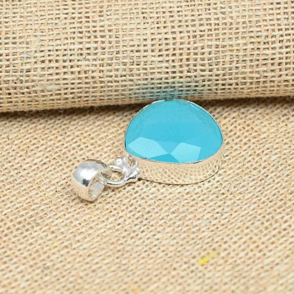 Modrý chalcedónový drahokam 925 mincový striebro ručne vyrábané šperky s príveskom Krásny darček pre ňu