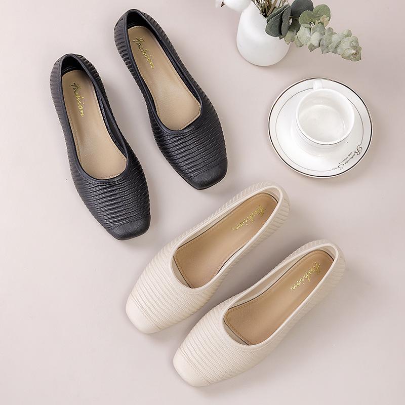 Yuzhihao Women's Round Toe Flat Sandals - Solid Color Summer Fashion