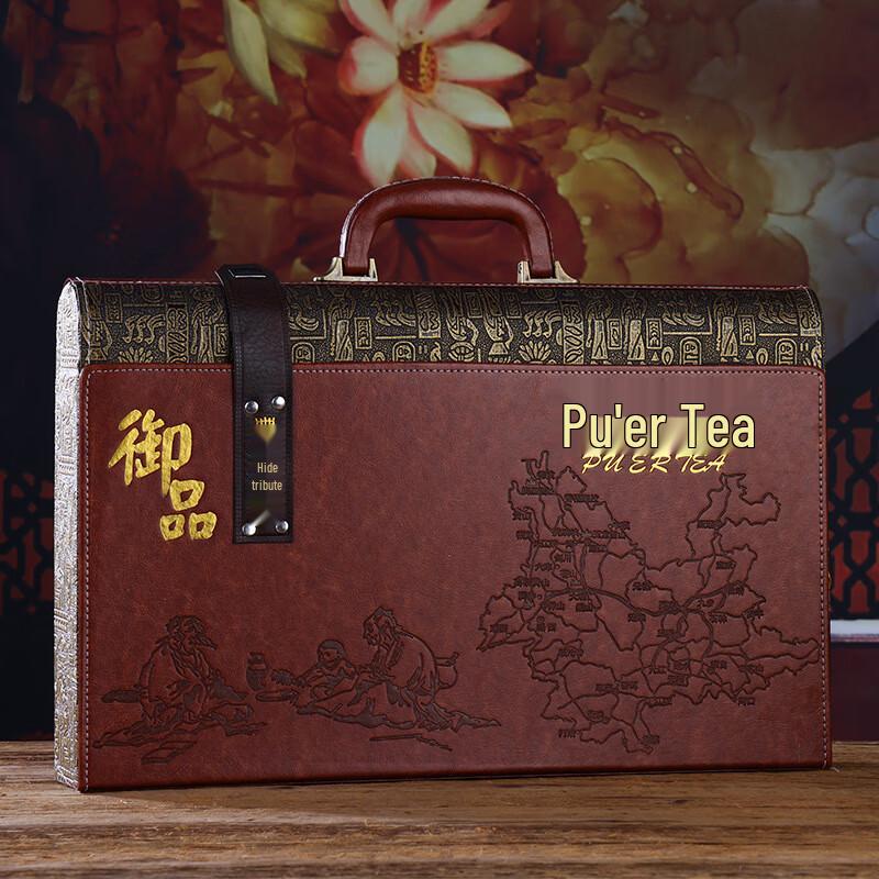 

Подарочный набор зрелого пуэра из древнего чайного дерева Юньнани