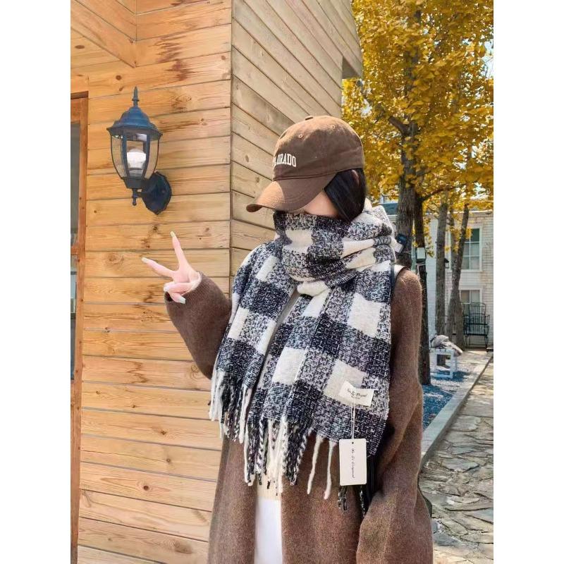 New Maillard Imitation Cashmere Plaid Shawl for Women Autumn and Winter Scarf Korean Style Atmosphere Thickened Warm Scarf