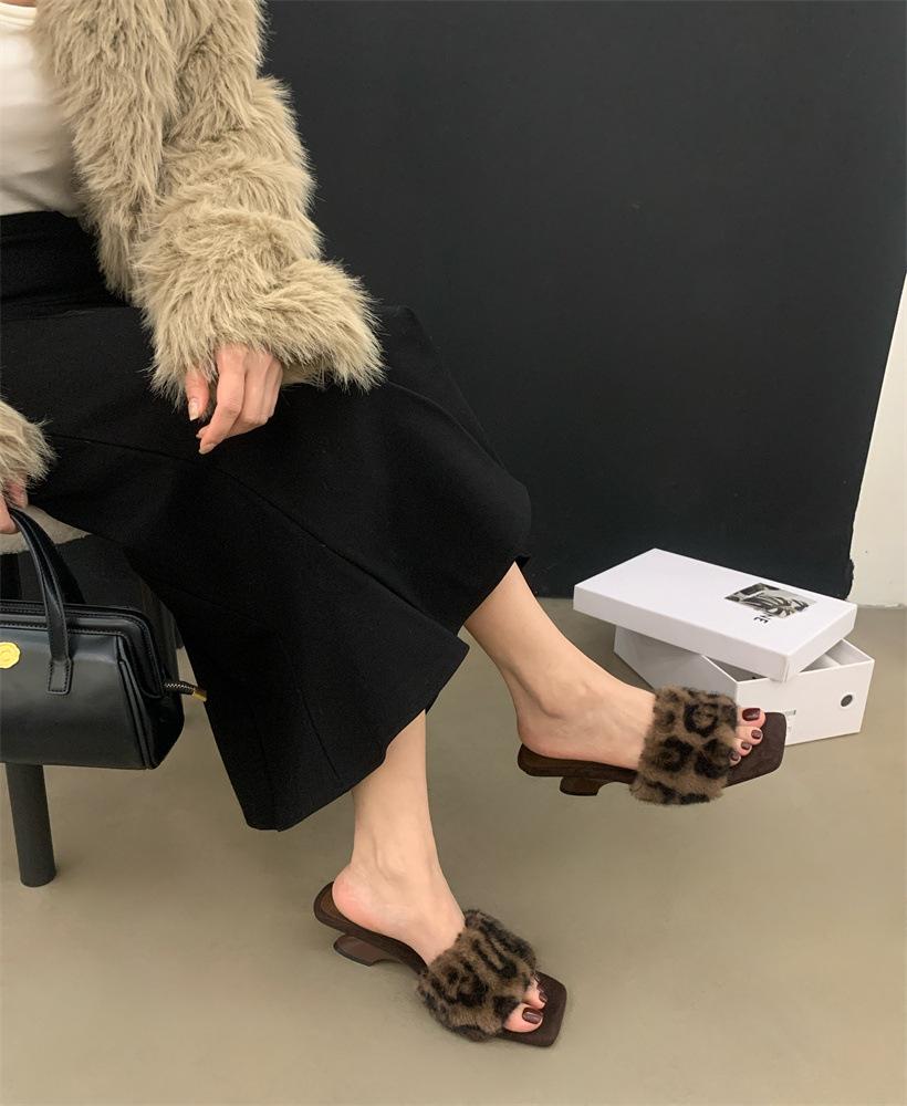 

High-heeled Mao Mao mop 2025 autumn and winter new fashion trend versatile women s shoes 39 леопард друку кольору