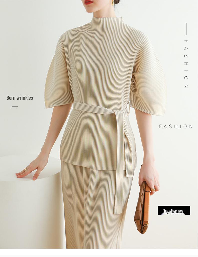 2026 Spring Miyake High-End Pleated Batwing Sleeve Casual Top