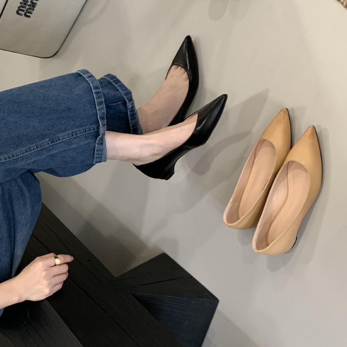 

2025 new pointed short wedge heel shallow mouth versatile commuter work women s shoes 39 чёрный