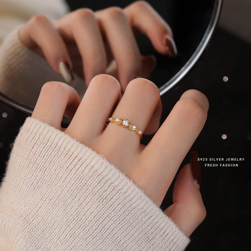 925 Sterling Silver Shiny Zircon Geometric Ring for Women  Simple Elegant Party Wedding Jewelry Accessories