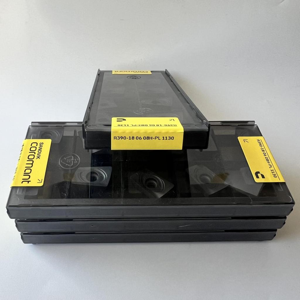 SANDVIK / R390-180608H-PL 1130 / Original Swedish hard alloy blade 10 Pcs