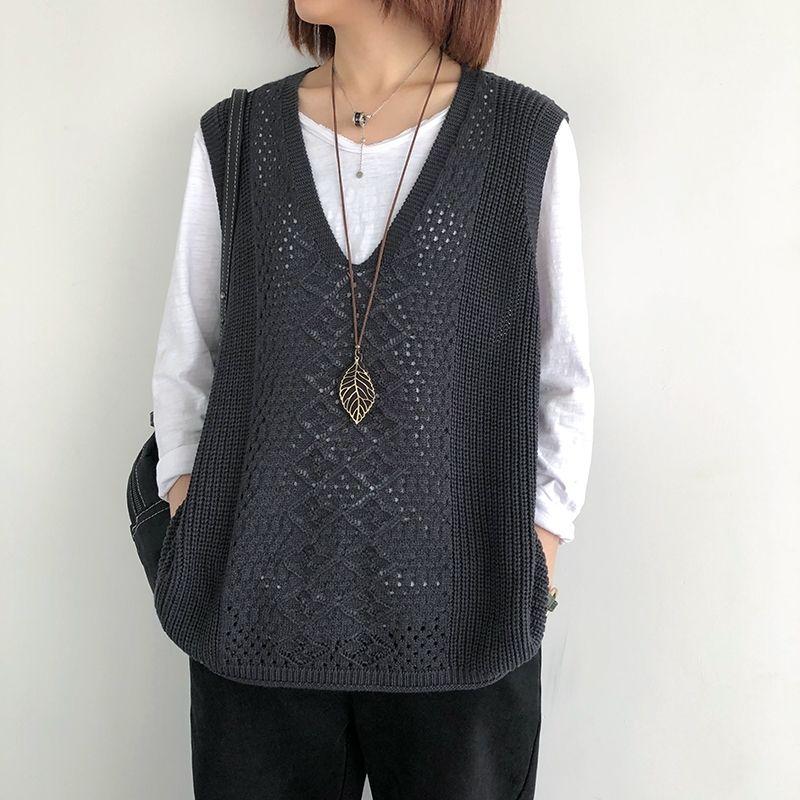 Spring and Autumn Hollow Out Sleeveless Women Knitted Vest Sleeveless Sweater V-Neck Knitted Top Plus Size