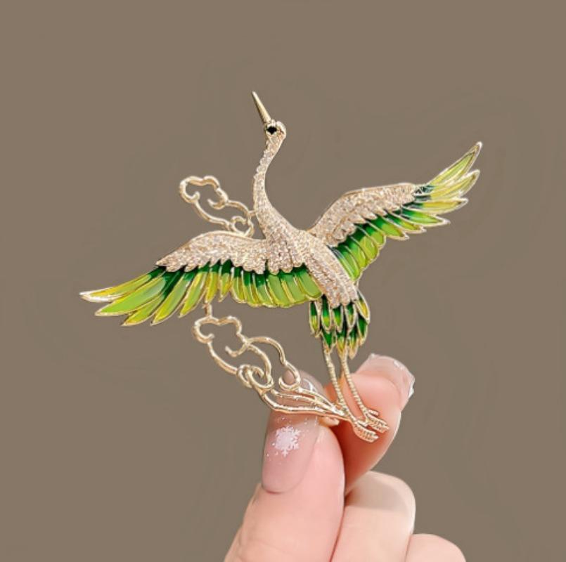 

Chinese Style Elegant Rhinestone Green Enamel Wings Crane Clouds Brooches for Women Flying Birds Lapel Pins Party Jewelry